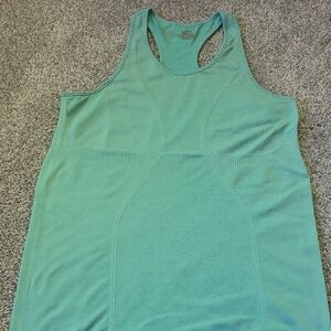 ZYIA Green Sleeveless Tank Top Athletic Style